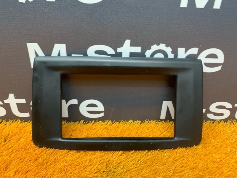 Рамка магнитолы Mercedes-Benz GL-Class 2006 X164 273.923