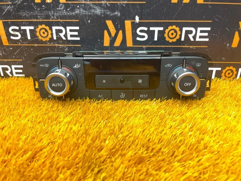 Блок управления климат-контролем Volkswagen Touareg 2011 7P6907040AG 7P CGEA