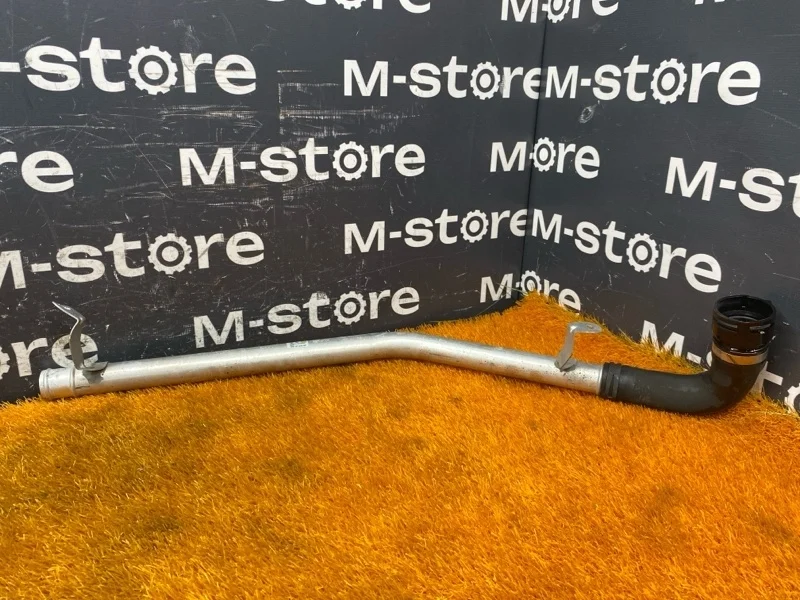 Патрубок системы охлаждения Volkswagen Touareg 2012 7P0121070AF 7P CGR