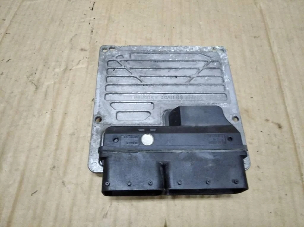 Блок управления двигателем Mercedes-Benz