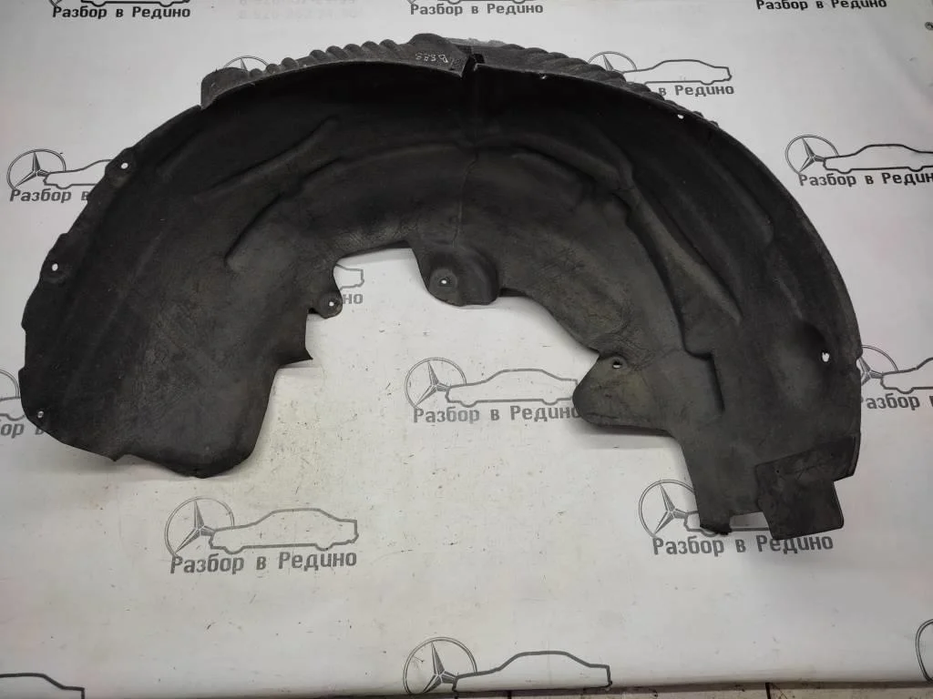 Подкрылок задний правый Mercedes-Benz