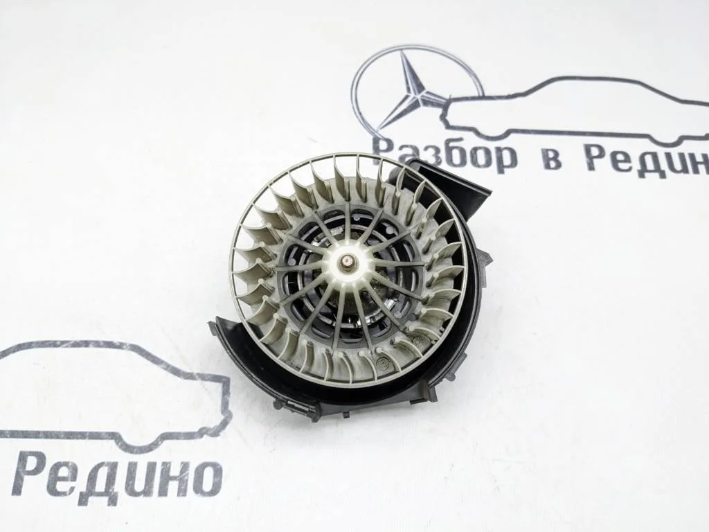 Моторчик отопителя Mercedes-Benz