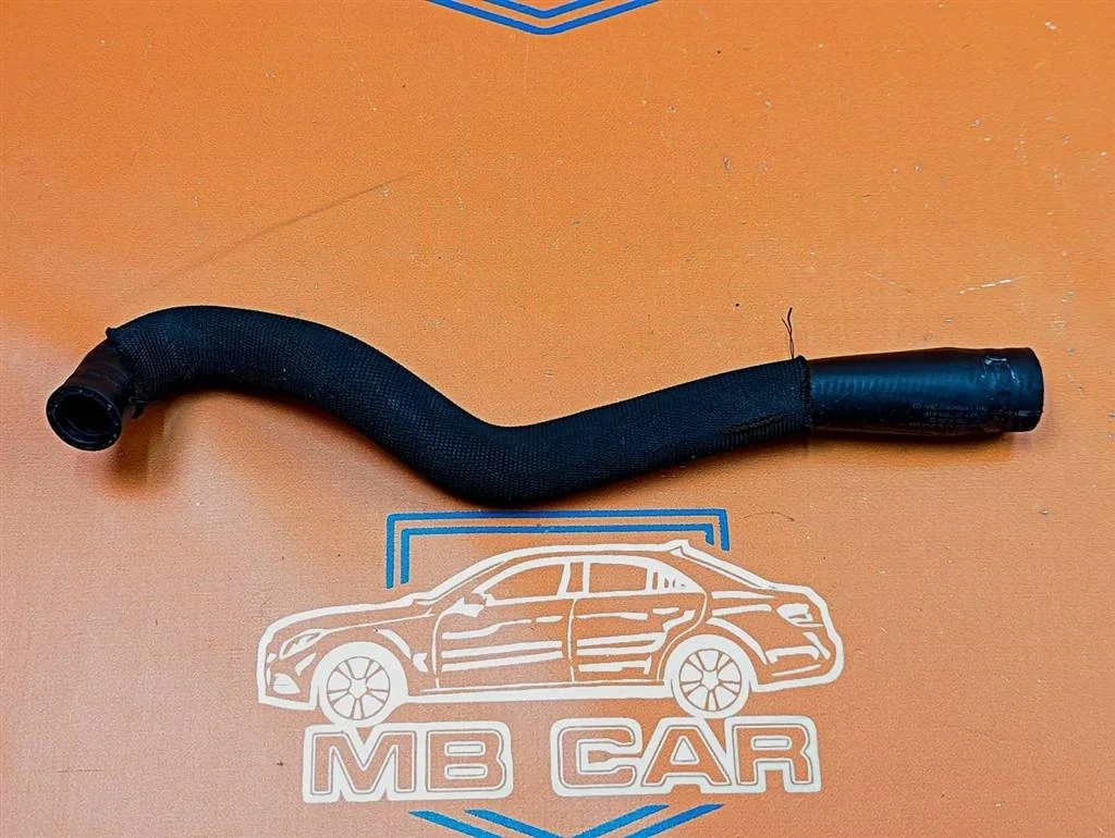 Патрубок ОЖ Mercedes-Benz