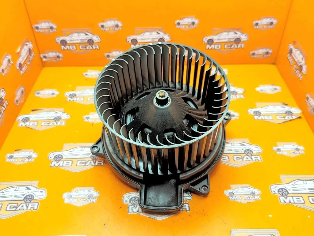 Моторчик отопителя Mercedes-Benz