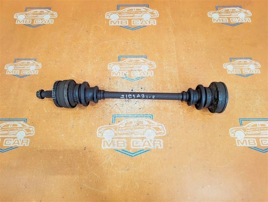 Привод задний Mercedes-Benz