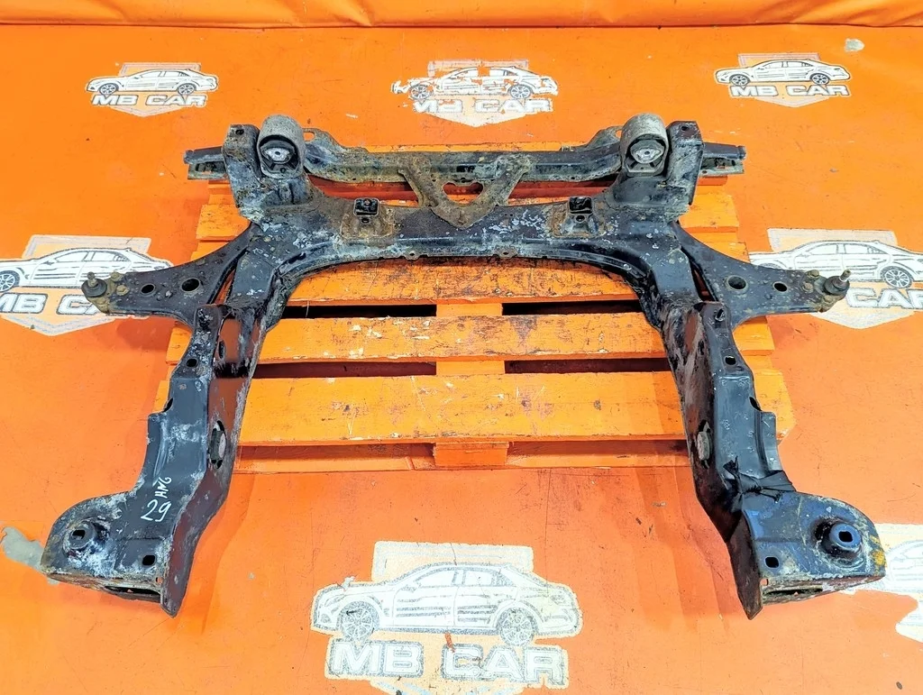 Подрамник передний Mercedes-Benz