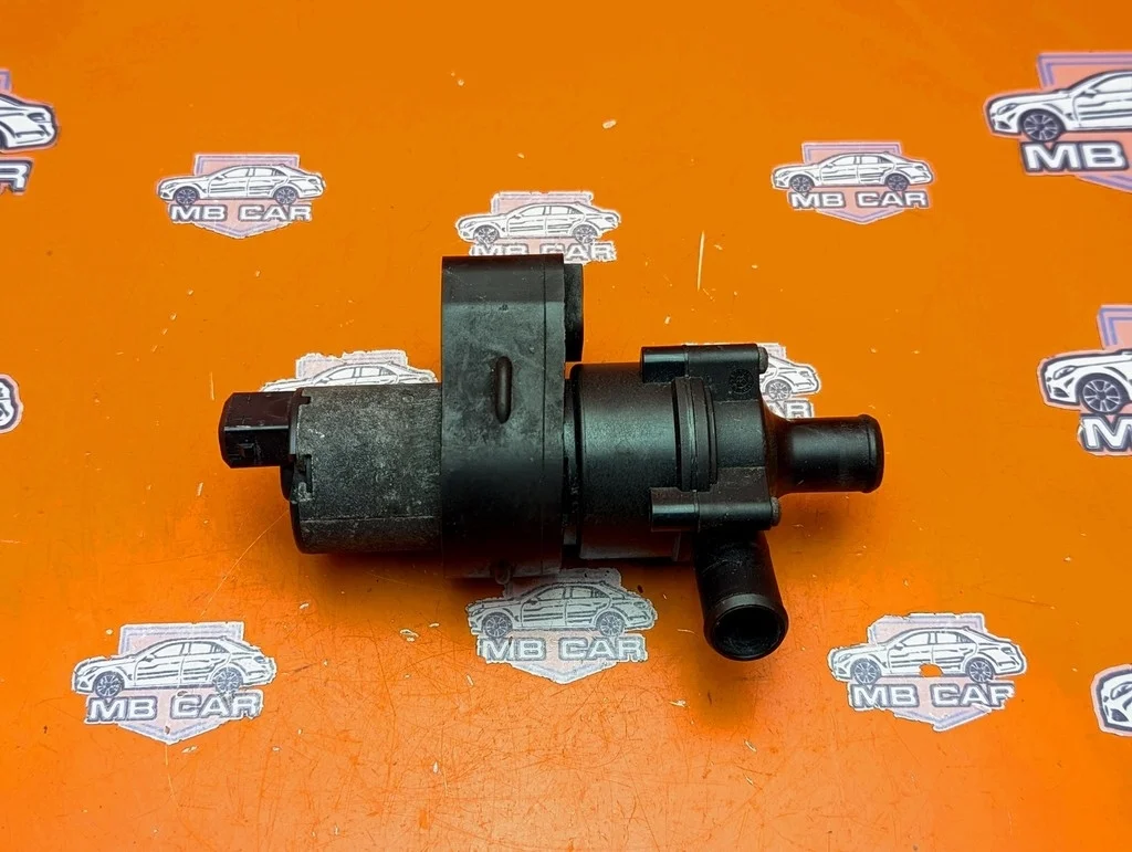 Насос циркуляционный Mercedes-Benz