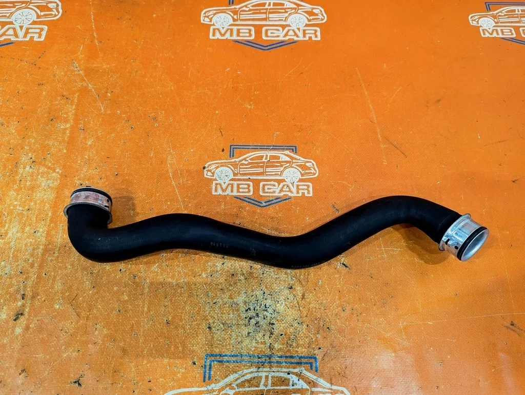 Патрубок радиатора Mercedes-Benz