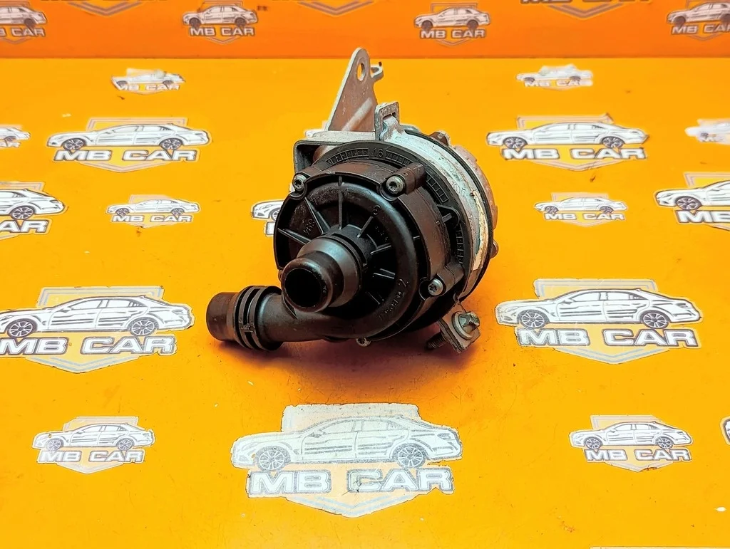 Насос циркуляционный Mercedes-Benz