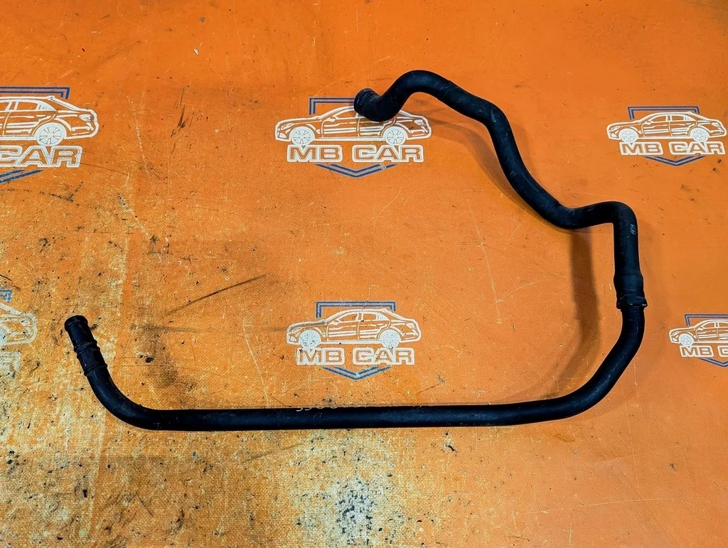 Патрубок ОЖ Mercedes-Benz