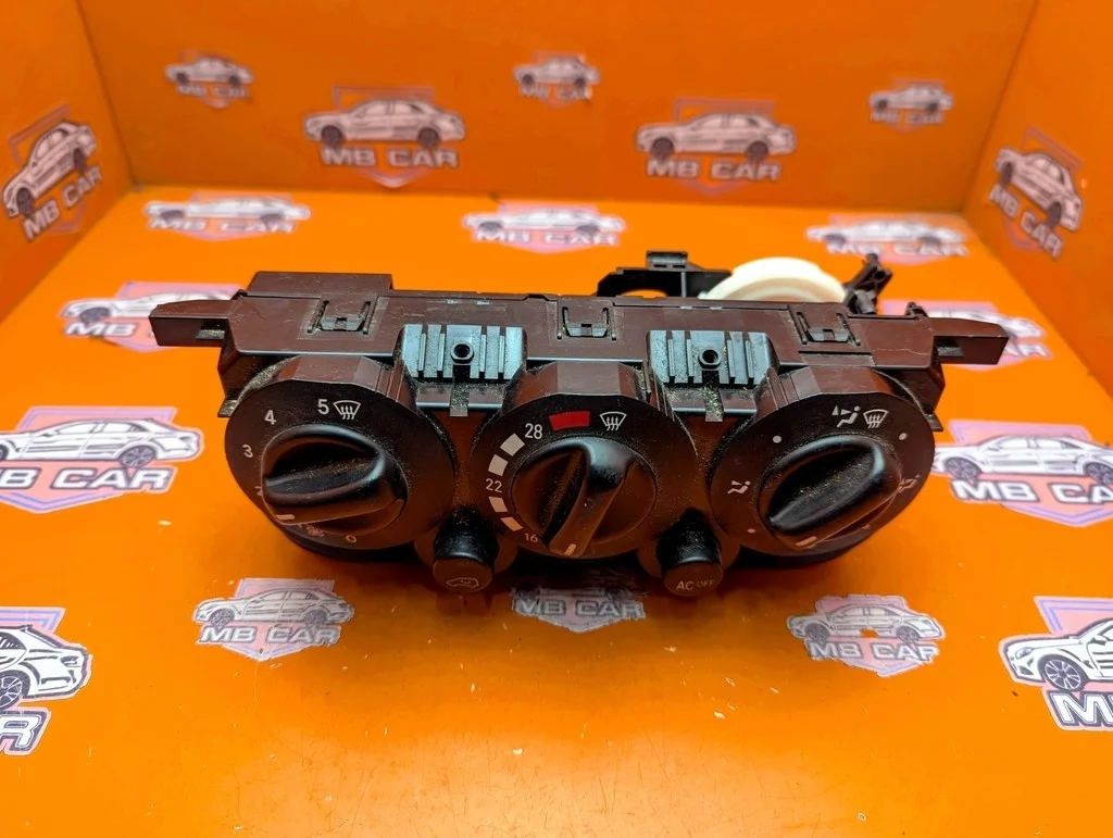 Панель управления климатом Mercedes-Benz