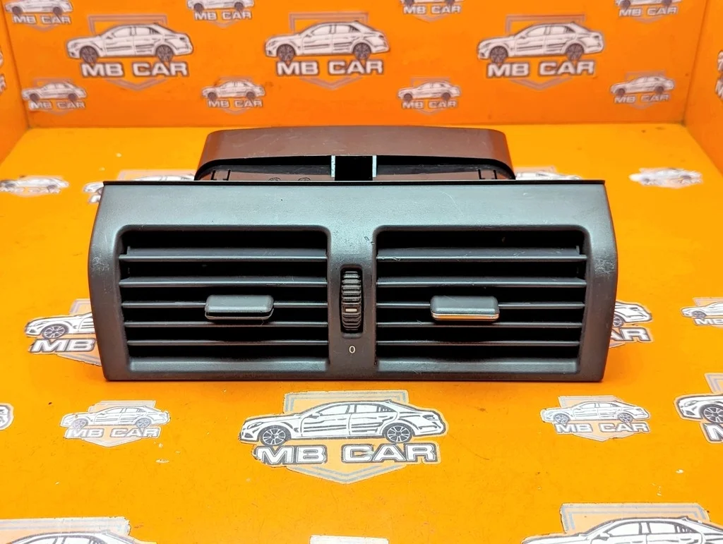 Воздуховод центральный Mercedes-Benz