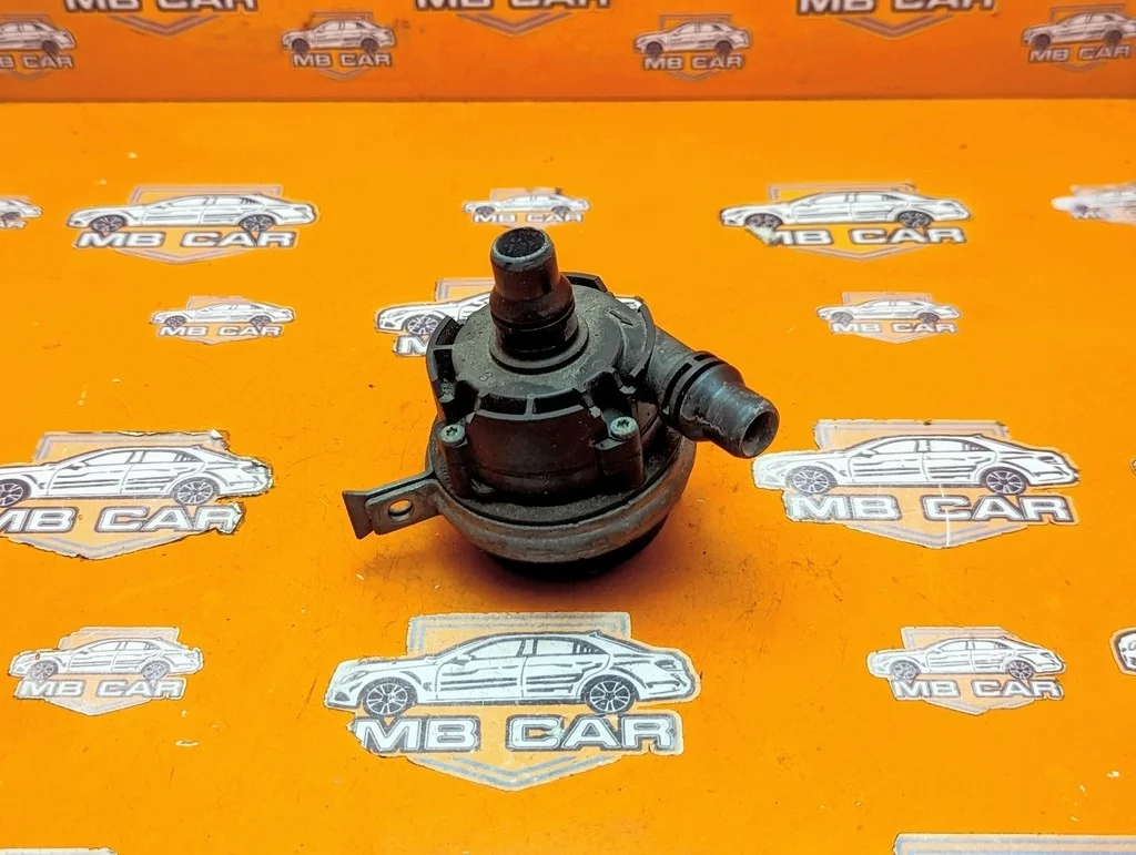 Насос циркуляционный Mercedes-Benz