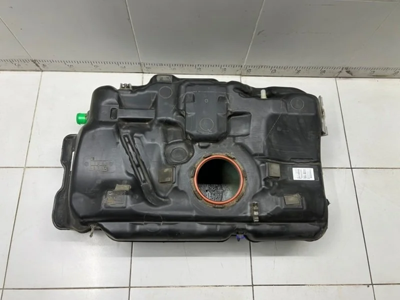 Бак топливный Mercedes-Benz CLA-Class C117