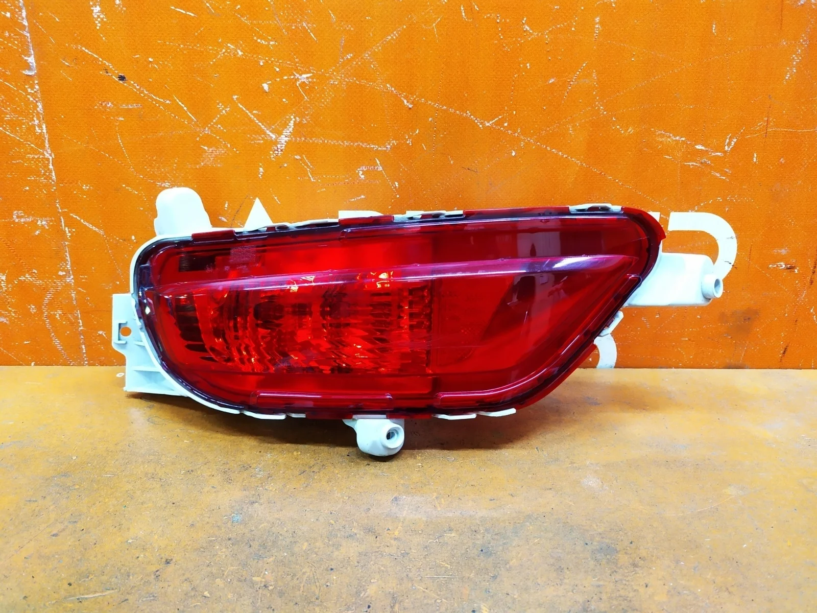 Фонарь противотуманный Mazda CX-5 2017-нв