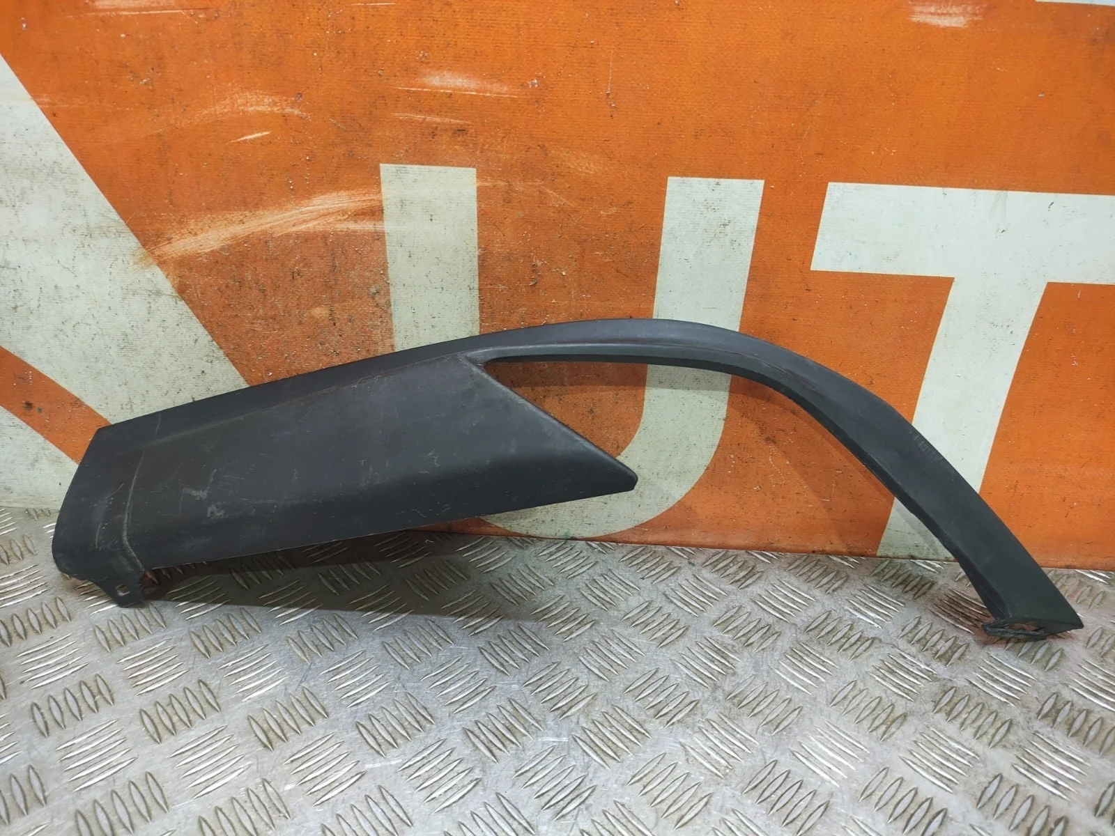 Накладка бампера нижняя LEXUS RX 2015-2019 4