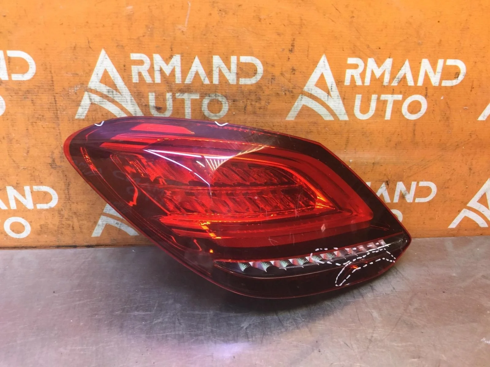 Фонарь Mercedes -Class 2018-2021 W205