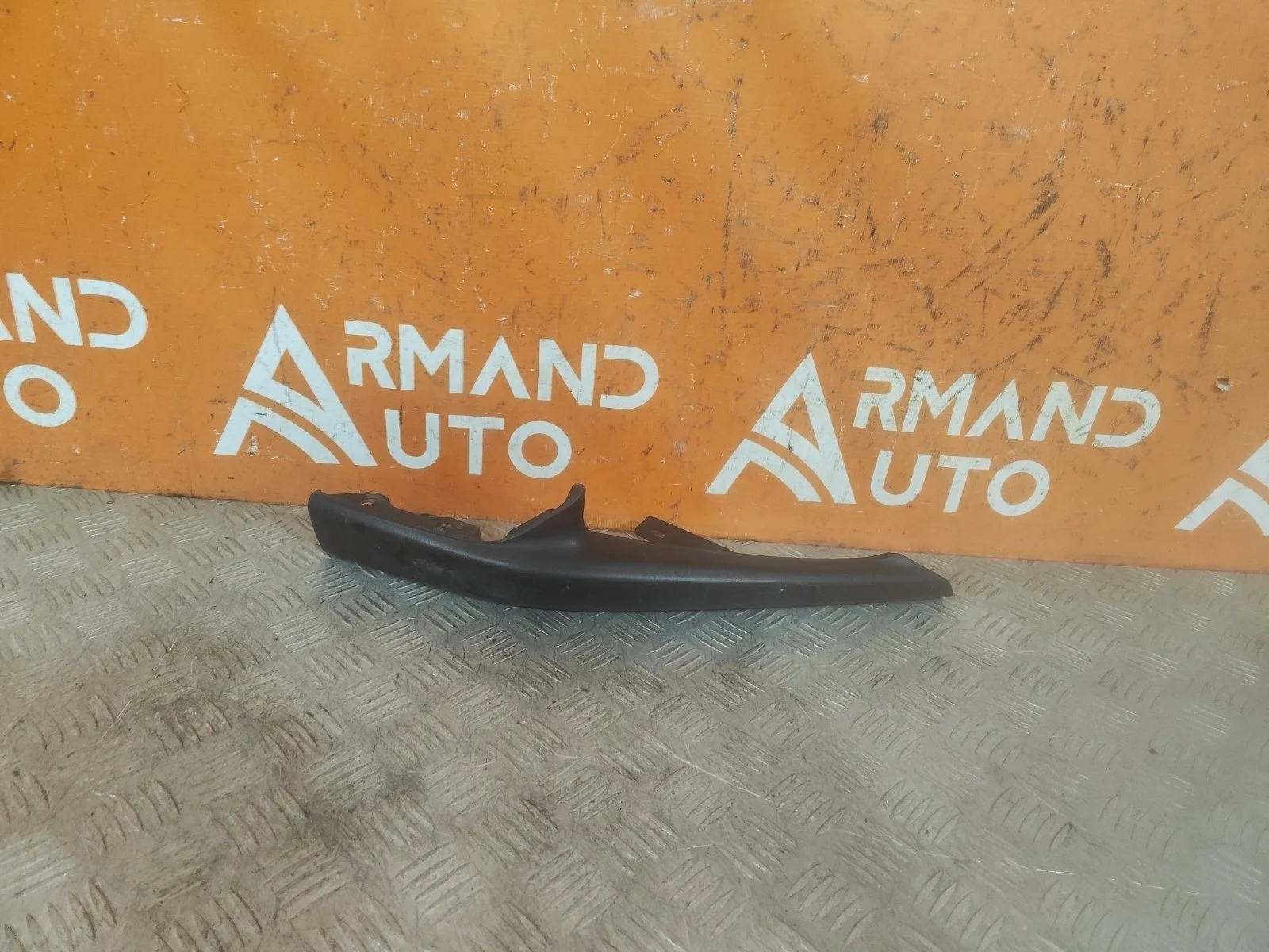 Накладка бампера Lexus NX 2017-2021