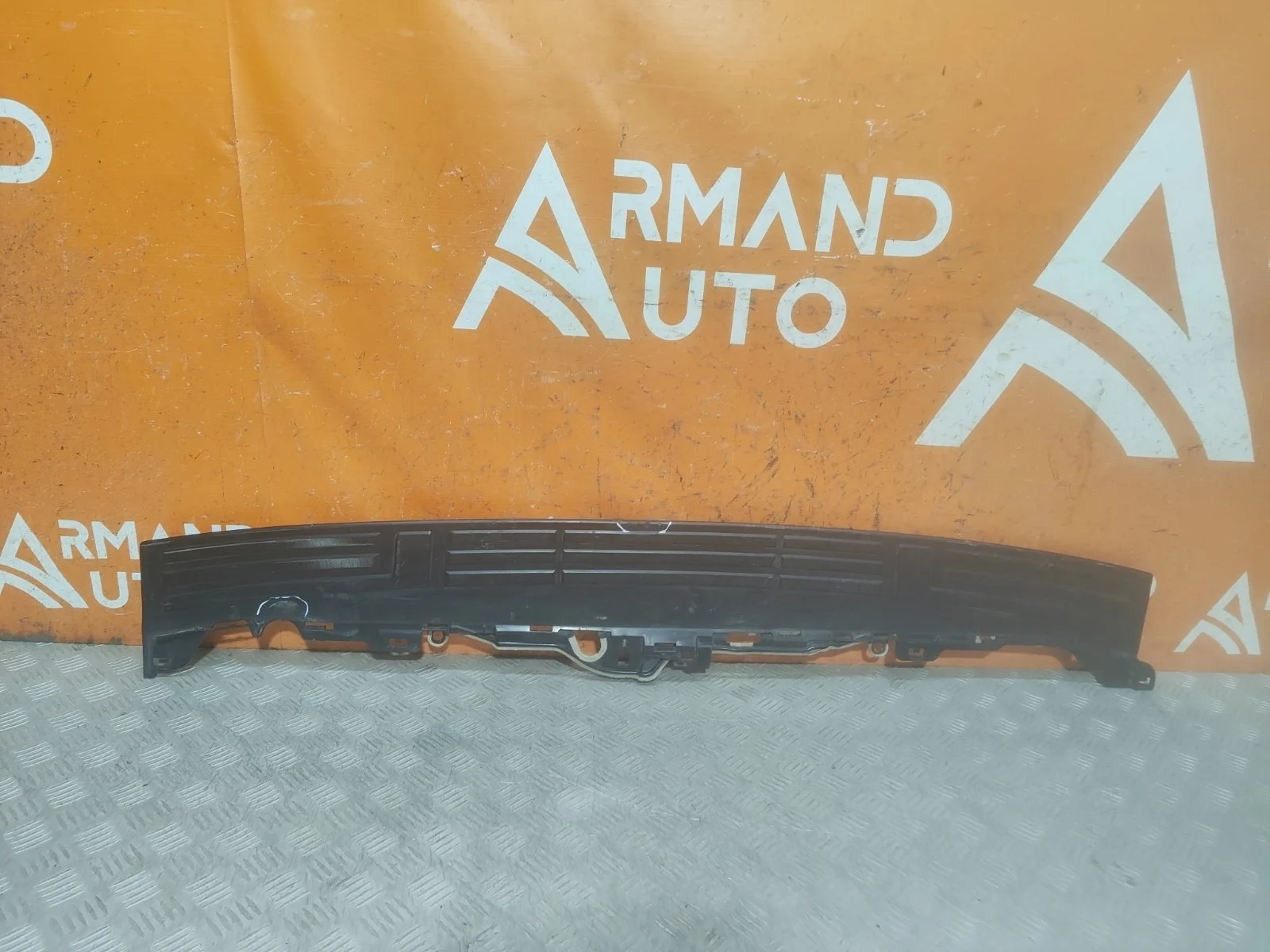 Накладка бампера верхняя Toyota Land Cruiser Prado 2009-нв 150