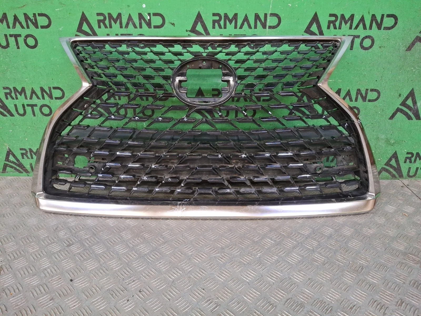 Решетка радиатора Lexus RX 2019-нв 4