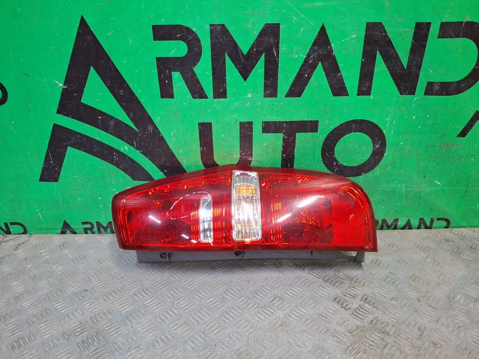 Фонарь Hyundai H1 / Grand Starex 2007-нв