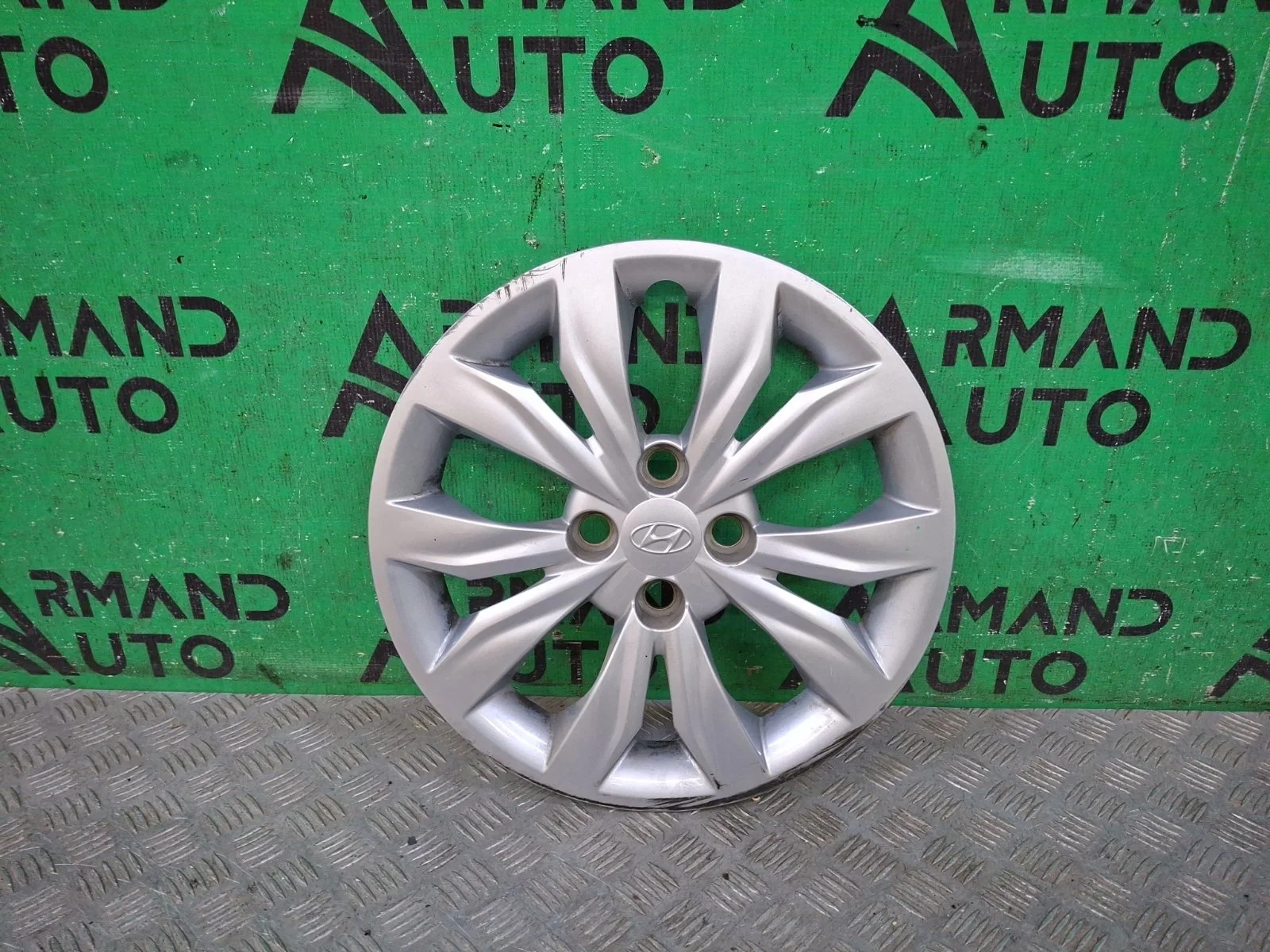 Колпак Hyundai Solaris 2