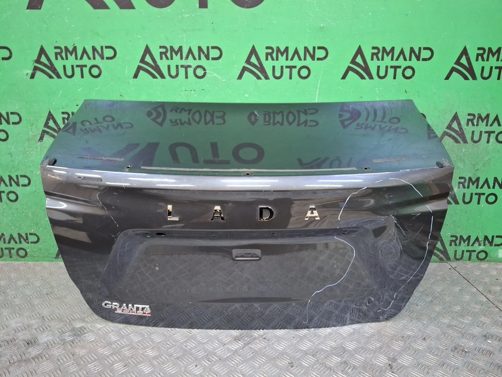 Крышка багажника Lada Granta 2018-нв