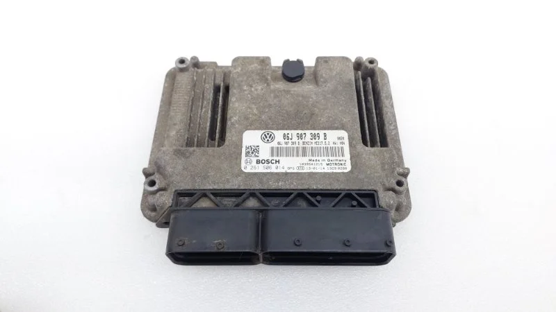 Блок управления двигателем Volkswagen Passat CC 2013 358