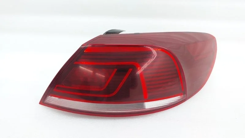 Фонарь Volkswagen Passat CC 2013 358
