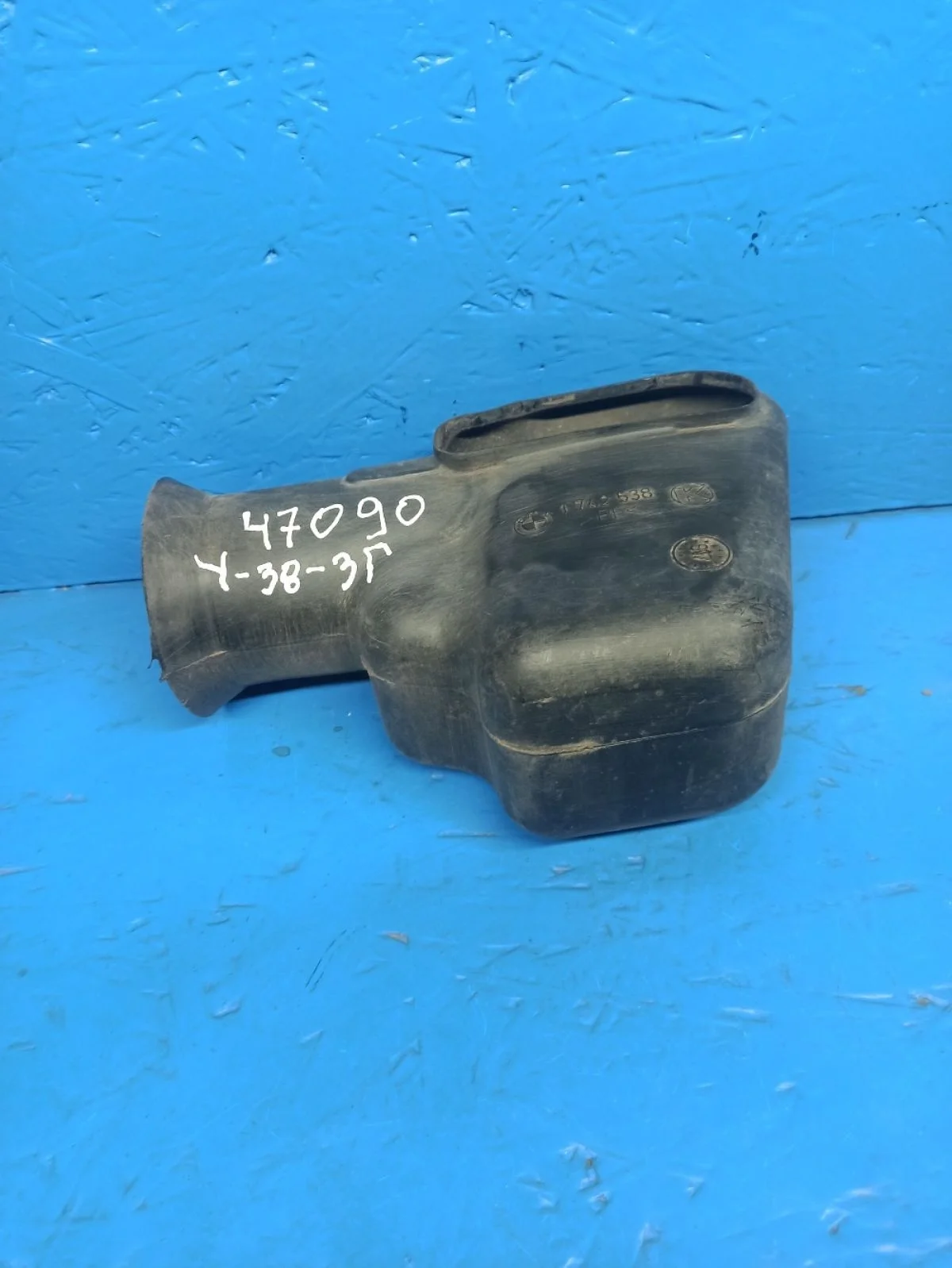 Патрубок воздушный (воздуховод) BMW 5 серия E39 рестайлинг (2000—2004)