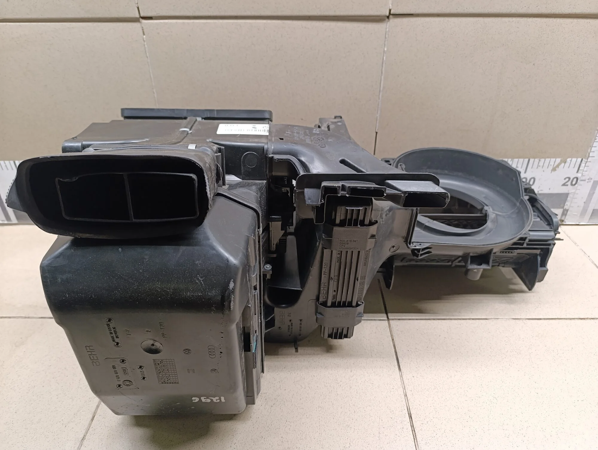 Корпус отопителя Fabia 2007-2015