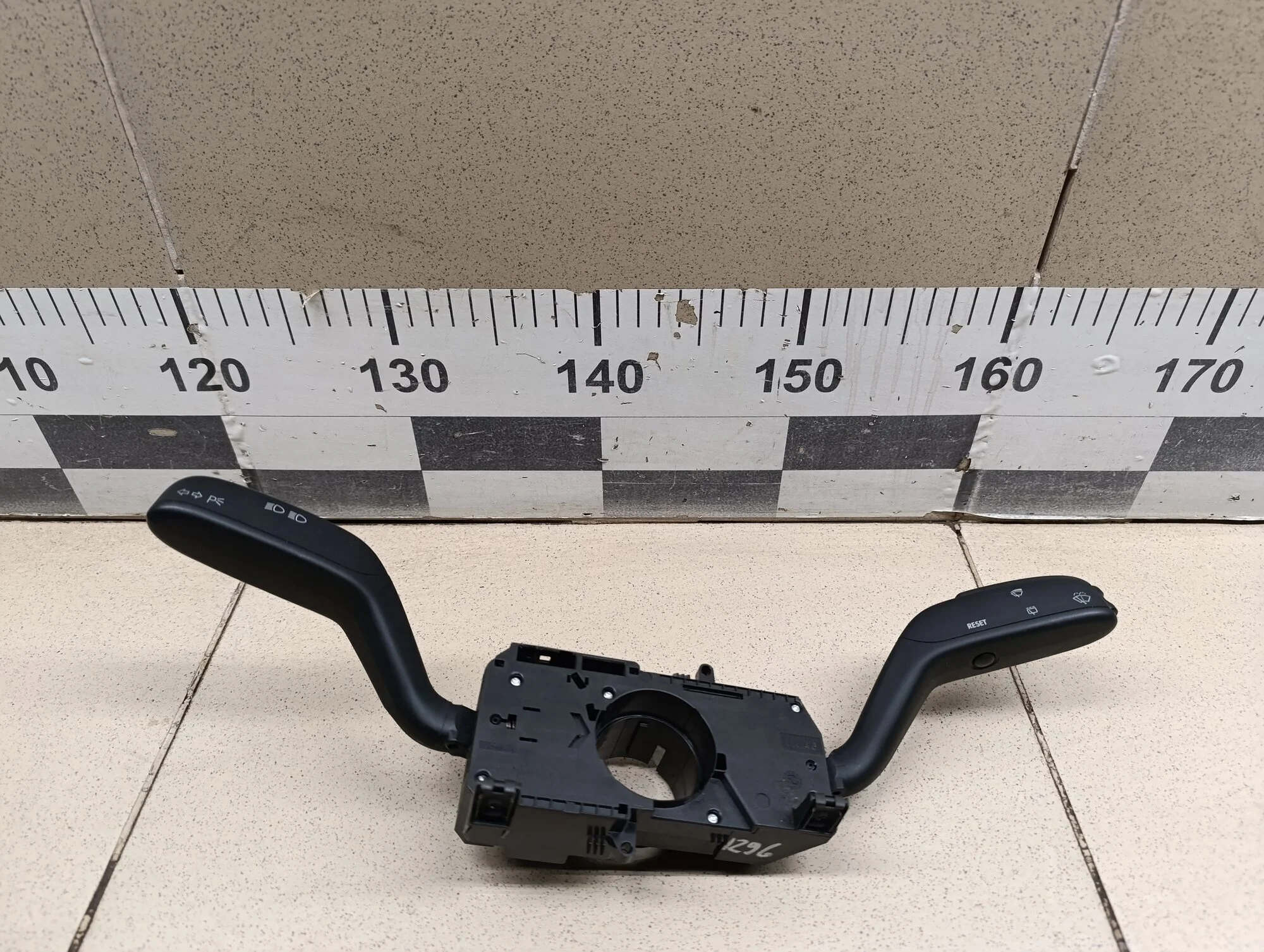 Переключатель подрулевой в сборе Fabia 2007-2015