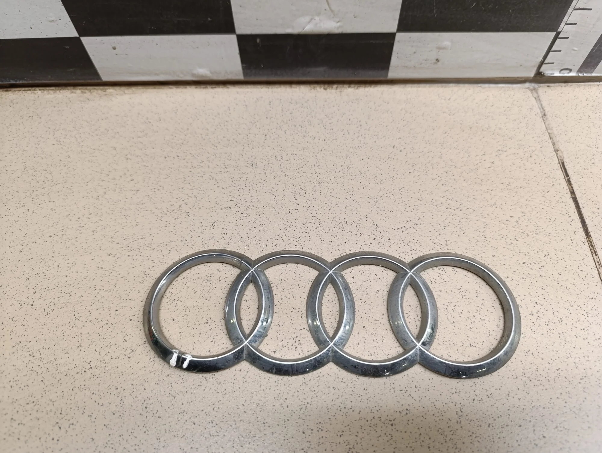 Эмблема A4 [B8] 2007-2015