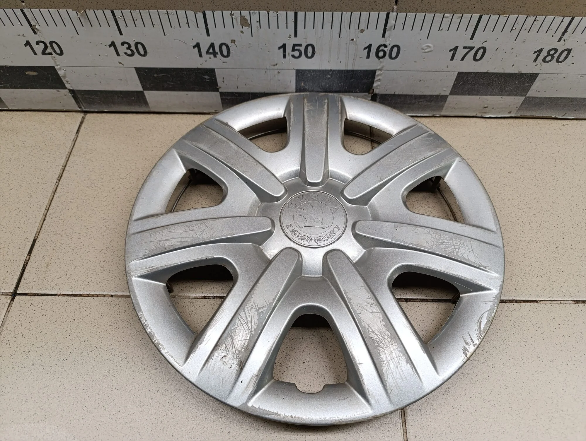 Колпак декоративный Fabia 2007-2015