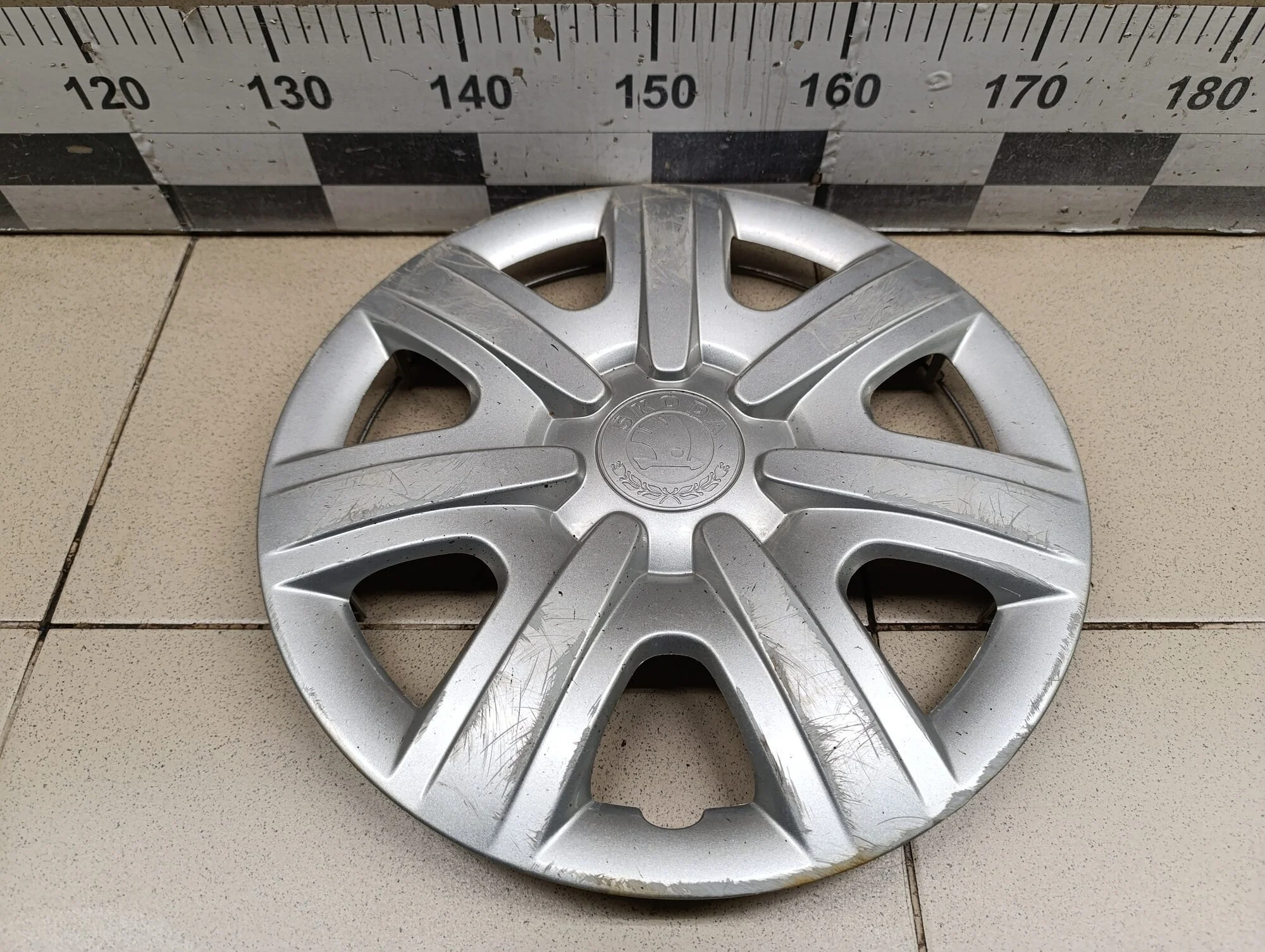 Колпак декоративный Fabia 2007-2015