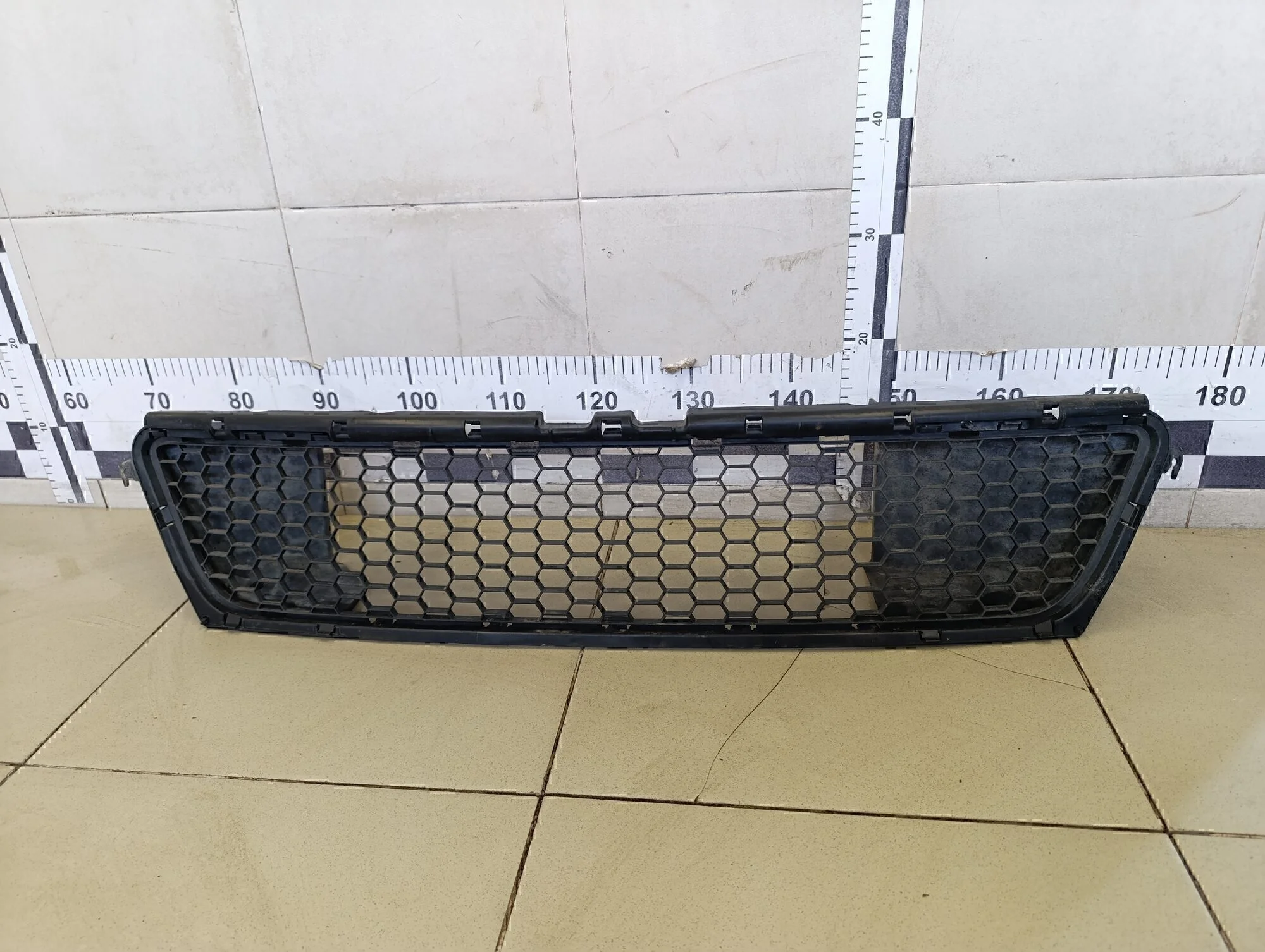 Решетка в бампер Sandero 2009-2014