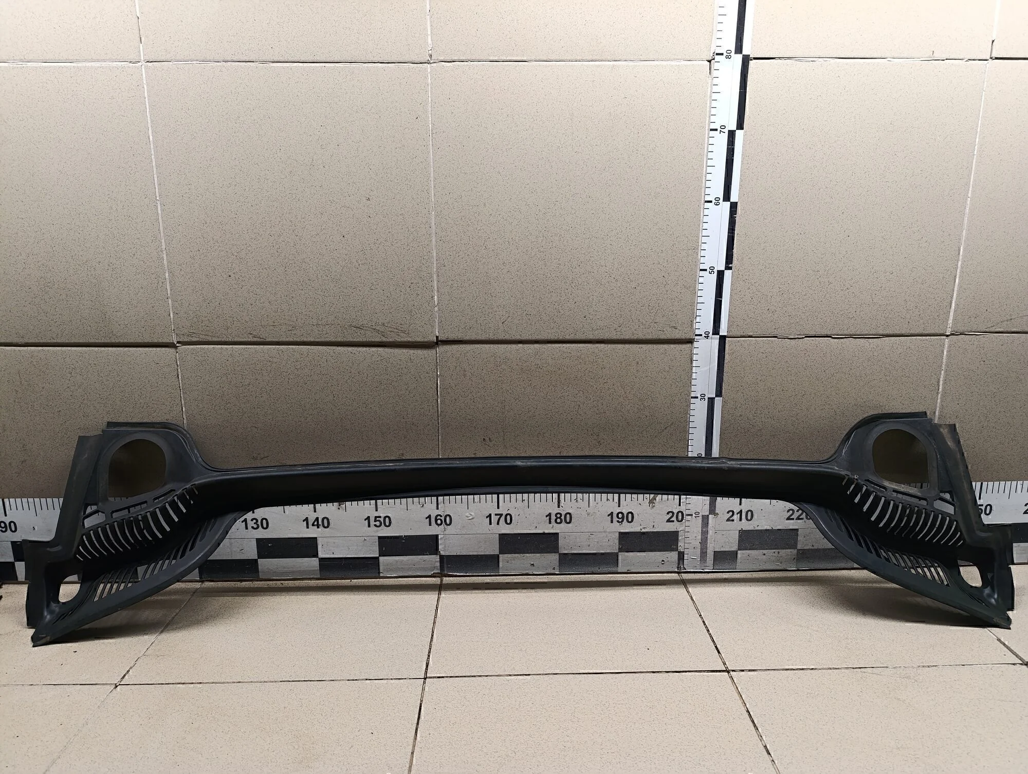 Решетка стеклооч. (планка под лобовое стекло) 407 2004-2010