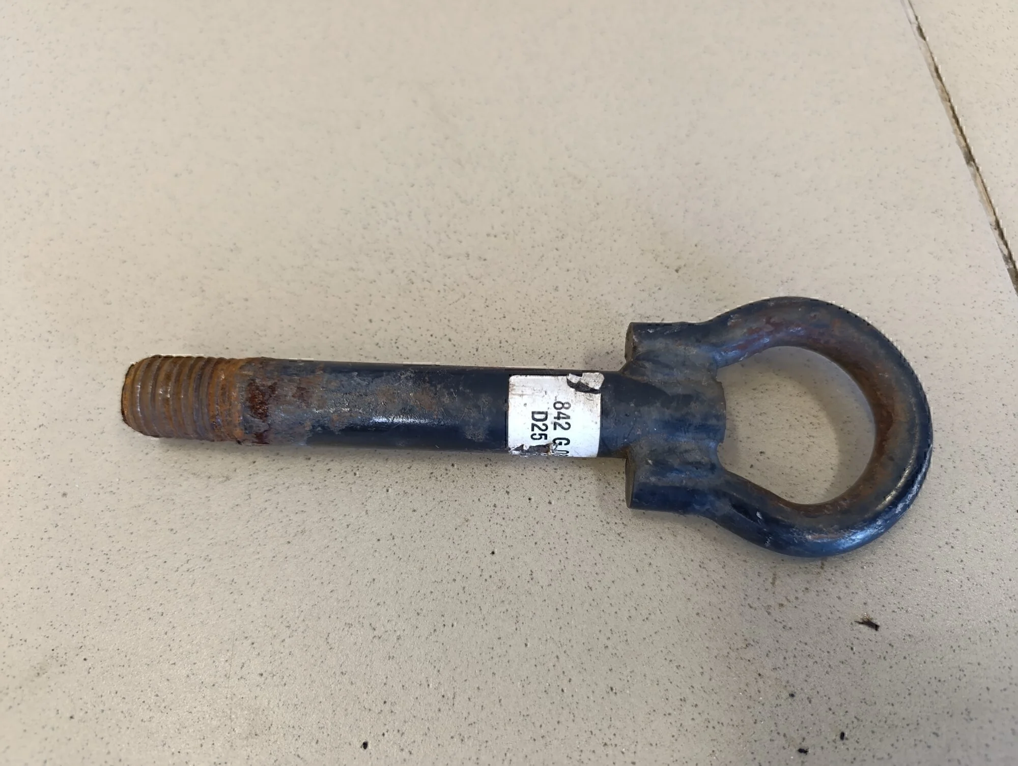 Крюк буксировочный  Logan 2005-2014