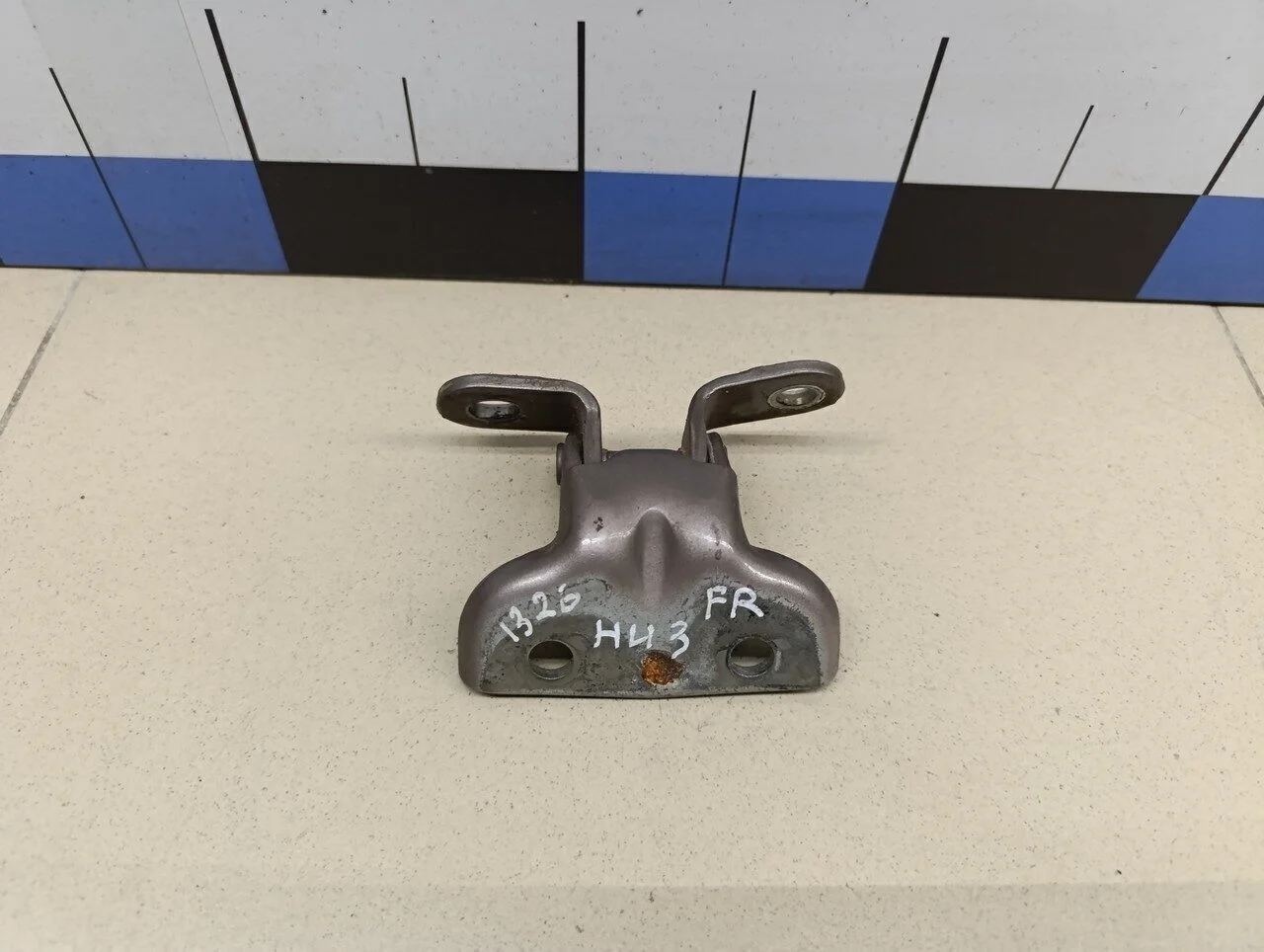 Петля двери Cerato 2013>