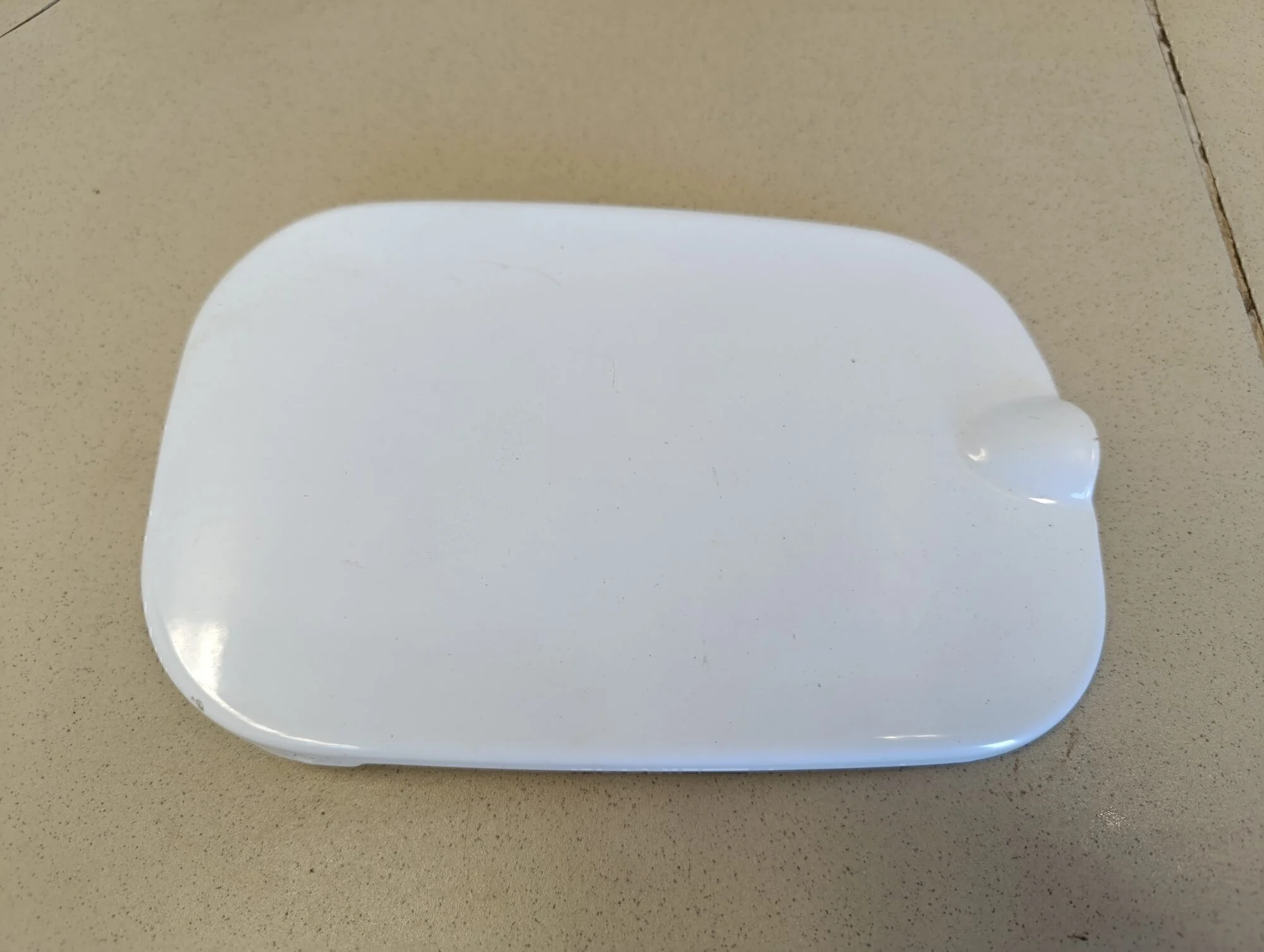 Лючок бензобака Sandero 2009-2014