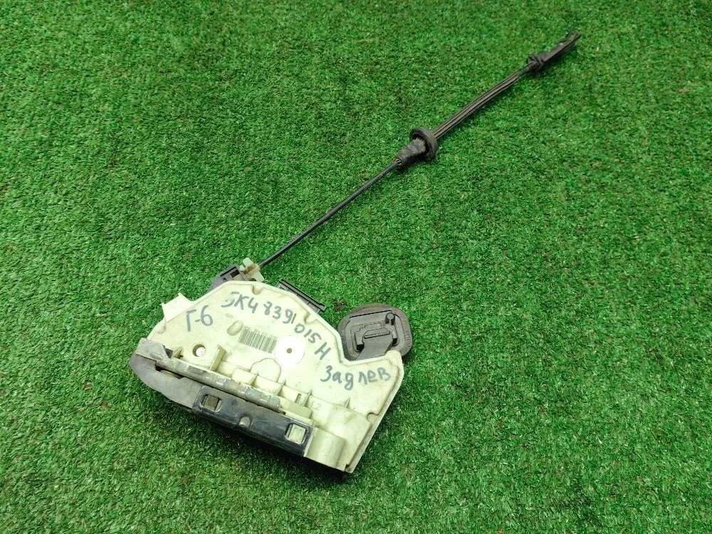 Замок двери задней левой Volkswagen Golf 6