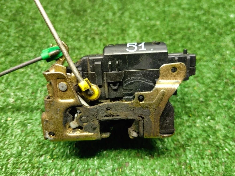 Замок двери левой Renault Kangoo