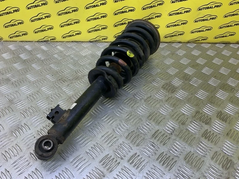 Амортизатор передний Mitsubishi L200 (2006-2015) 2011 MR992321 ПИКАП 2.5 D 4D56