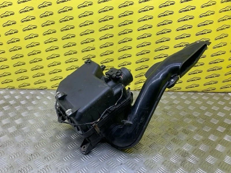 Корпус воздушного фильтра Mitsubishi L200 (2006-2015) 2011 MN135613 ПИКАП 2.5 D 4D56