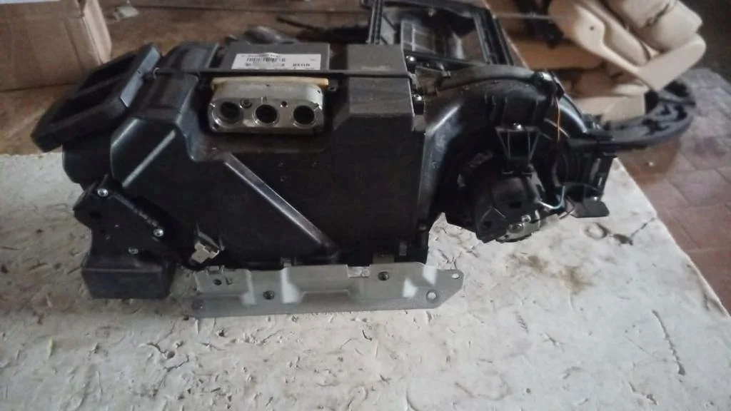 Радиатор отопителя Mercedes-Benz S-класс W221 рестайлинг (2009—2013)