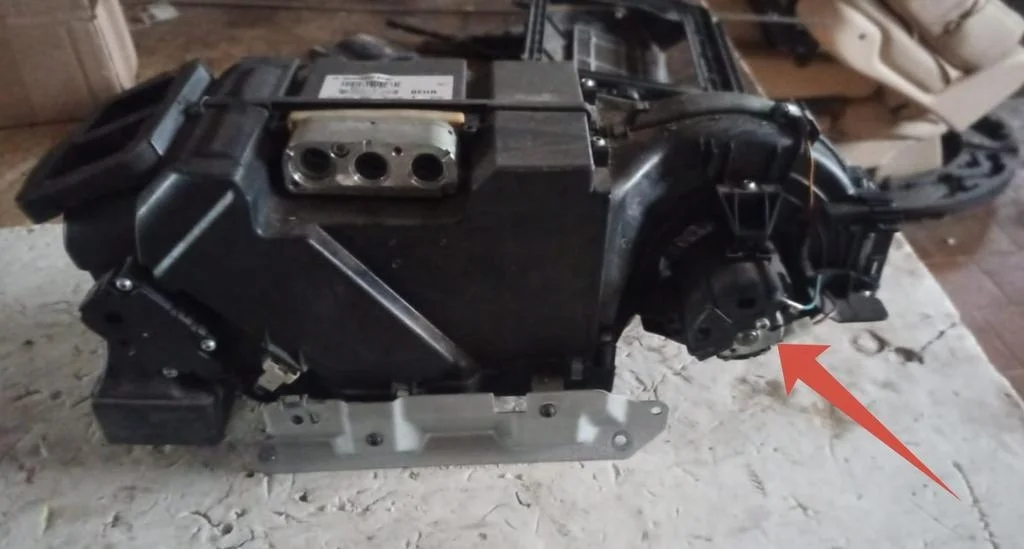 Моторчик печки Mercedes-Benz S-класс W221 рестайлинг (2009—2013)