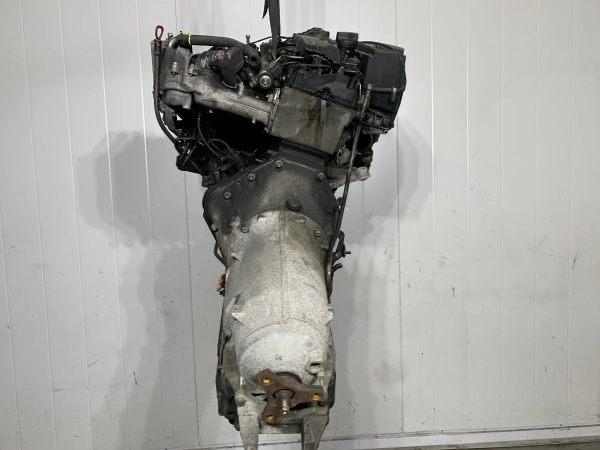 Двигатель Mercedes-Benz C-класс W204/S204 (2006—2011) OM646.811 2.2 D дизель Задний