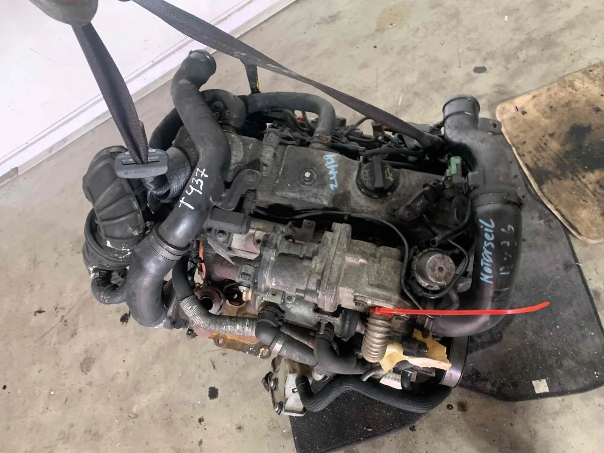 Двигатель Ford Transit Connect I (2002—2009) KKDA 1.8 D дизель Передний