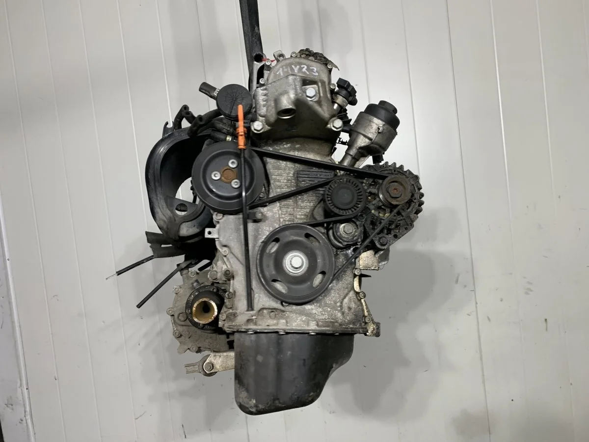 Двигатель Skoda Fabia II рестайлинг (2010—2014) CHFA 1.6 D дизель Передний