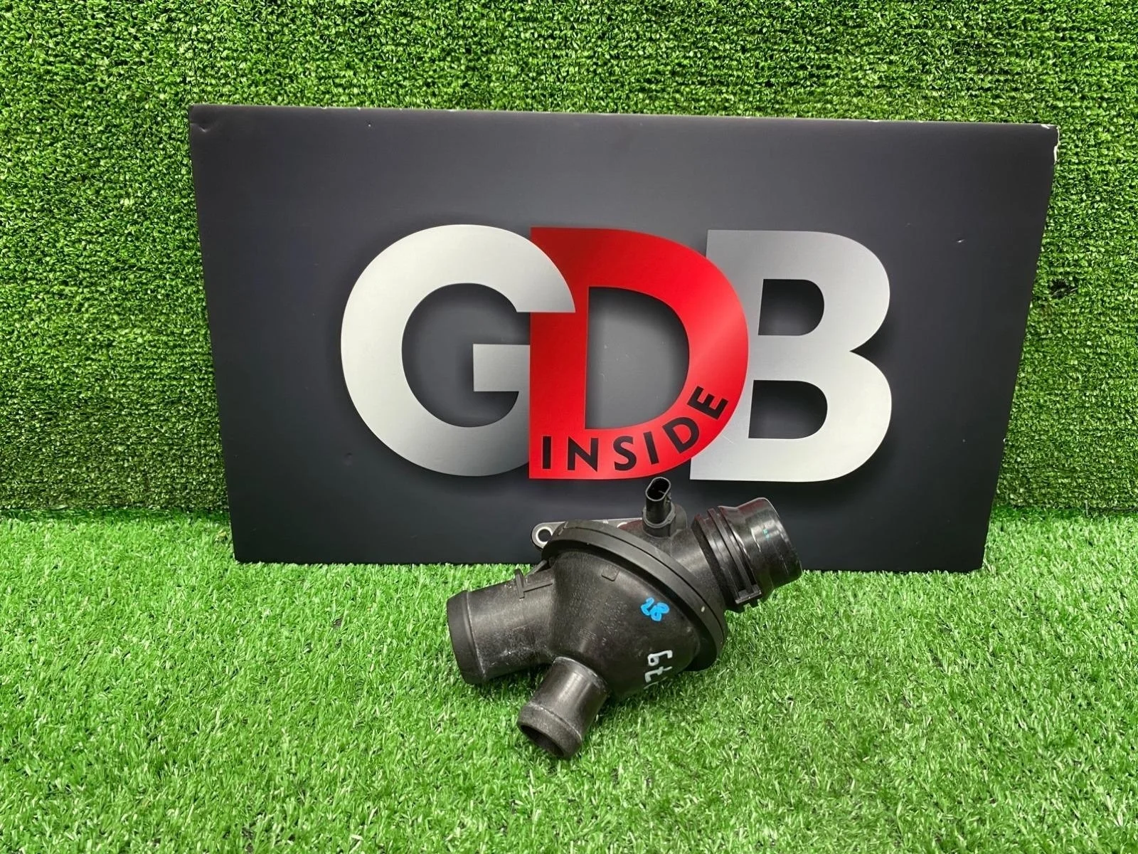 Термостат BMW X1 07.12.2011 11538635689 E84 N20B20A